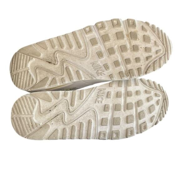 Boys Nike Air Max 90 724821-100 Leather Athletic Sneaker Shoes Size 5 White - Picture 5 of 6